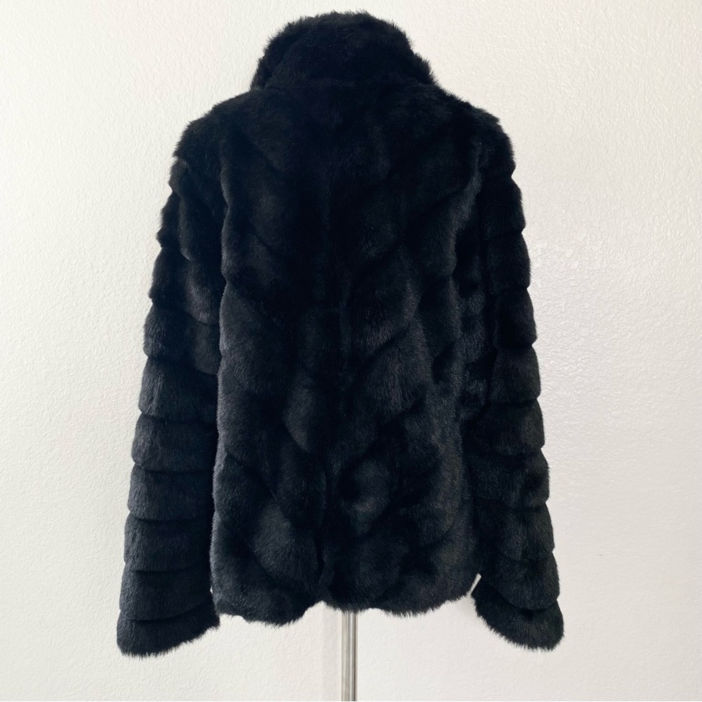 ELLEN TRACY Black Faux Fur Jacket Coat - Picture 2 of 7